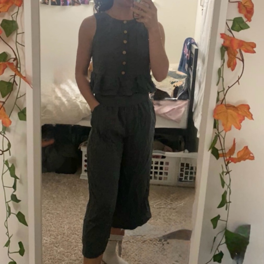 Gray Sleeveless Linen Pants and Top Set